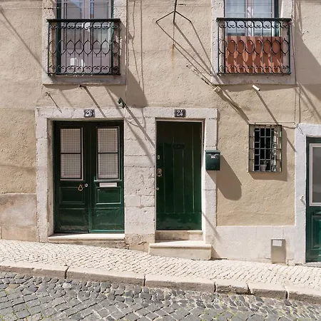 Travelingtolisbon 332 - Alfama Apartamento *